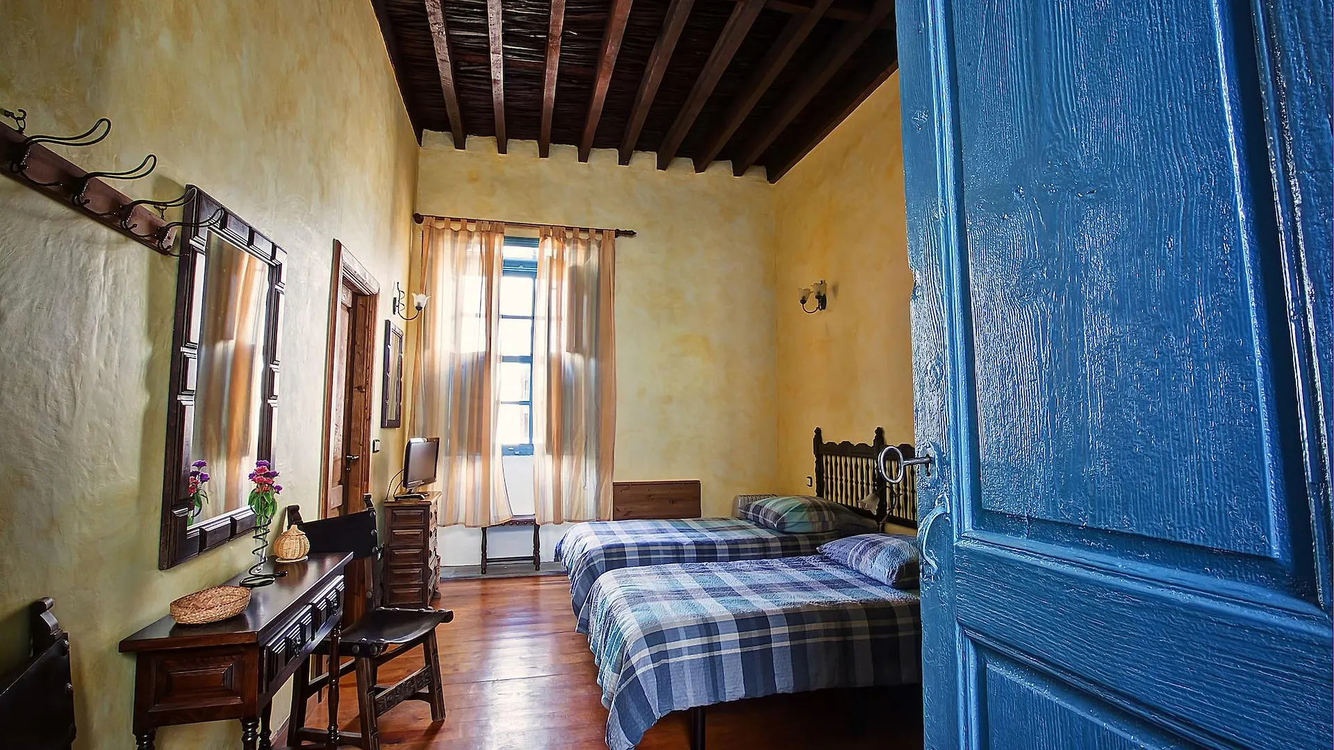 ****  Hotel Rural 4 Esquinas Сан Мигель Испания